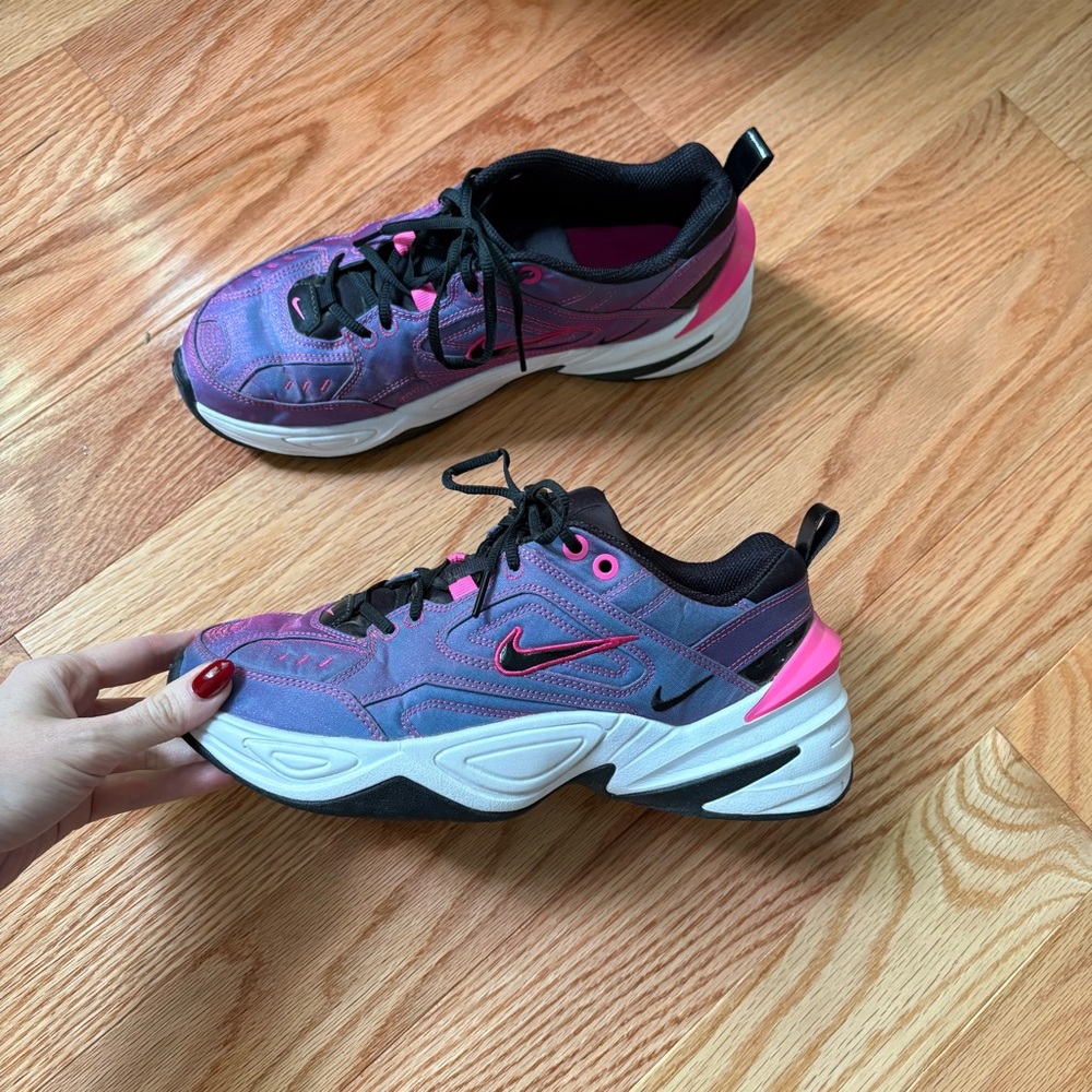 Nike M2K Tekno SE Laser Fuchsia